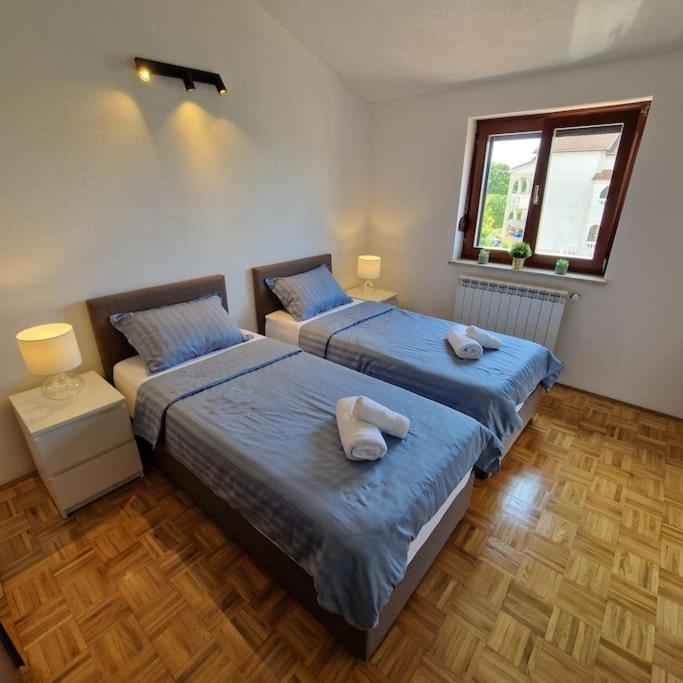 Villa Castanea - Kuca Za Odmor S Bazenom Kukci Zewnętrze zdjęcie