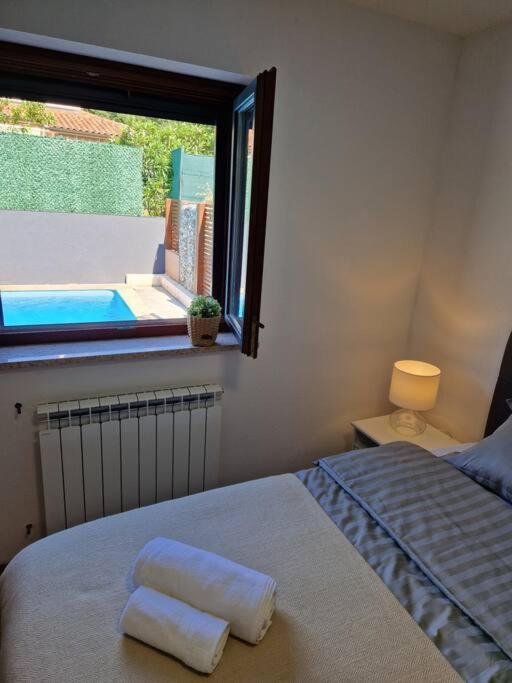 Villa Castanea - Kuca Za Odmor S Bazenom Kukci Zewnętrze zdjęcie